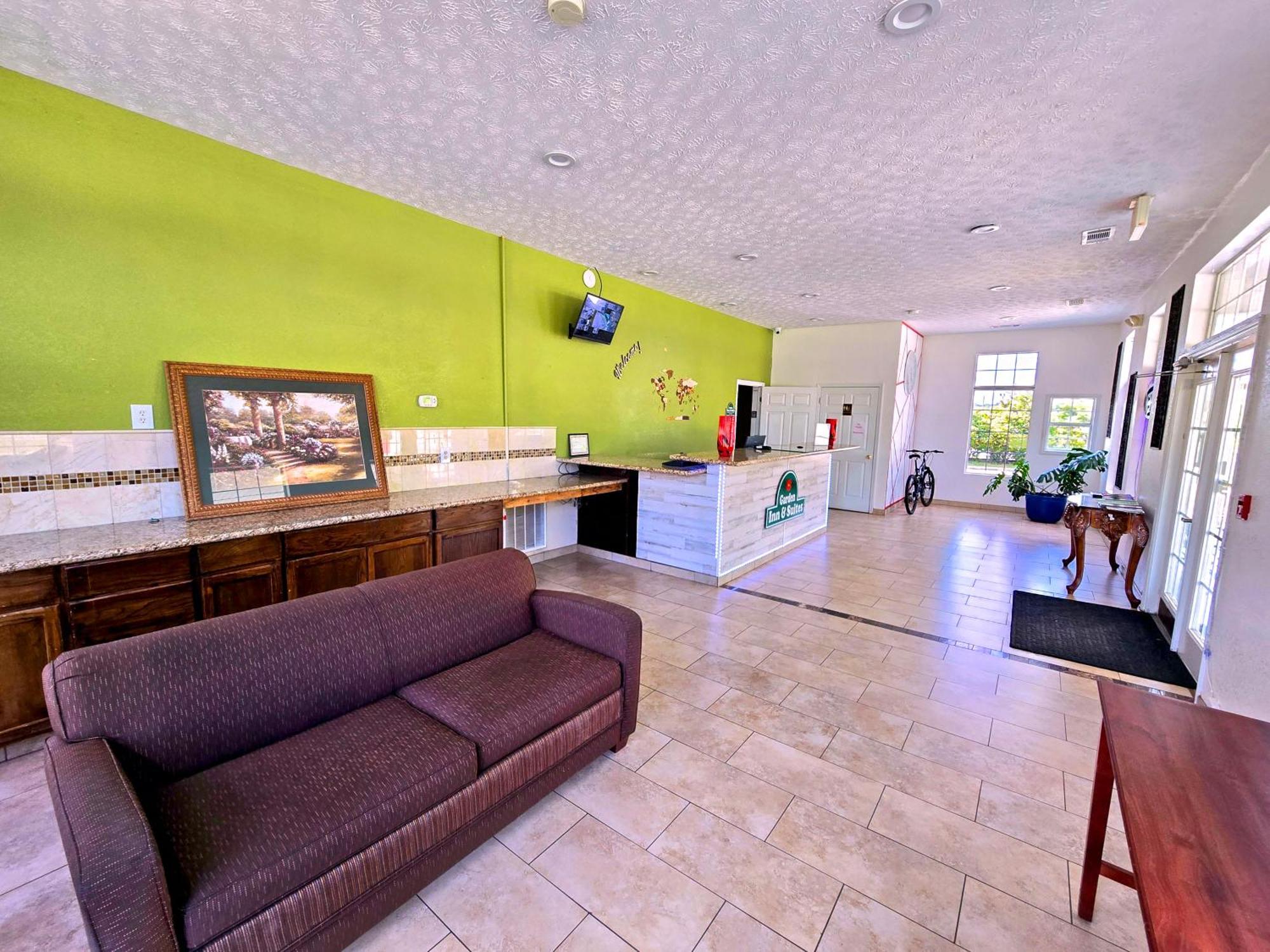 Garden Inn And Suites Near Callaway Gardens Pine Mountain Екстериор снимка