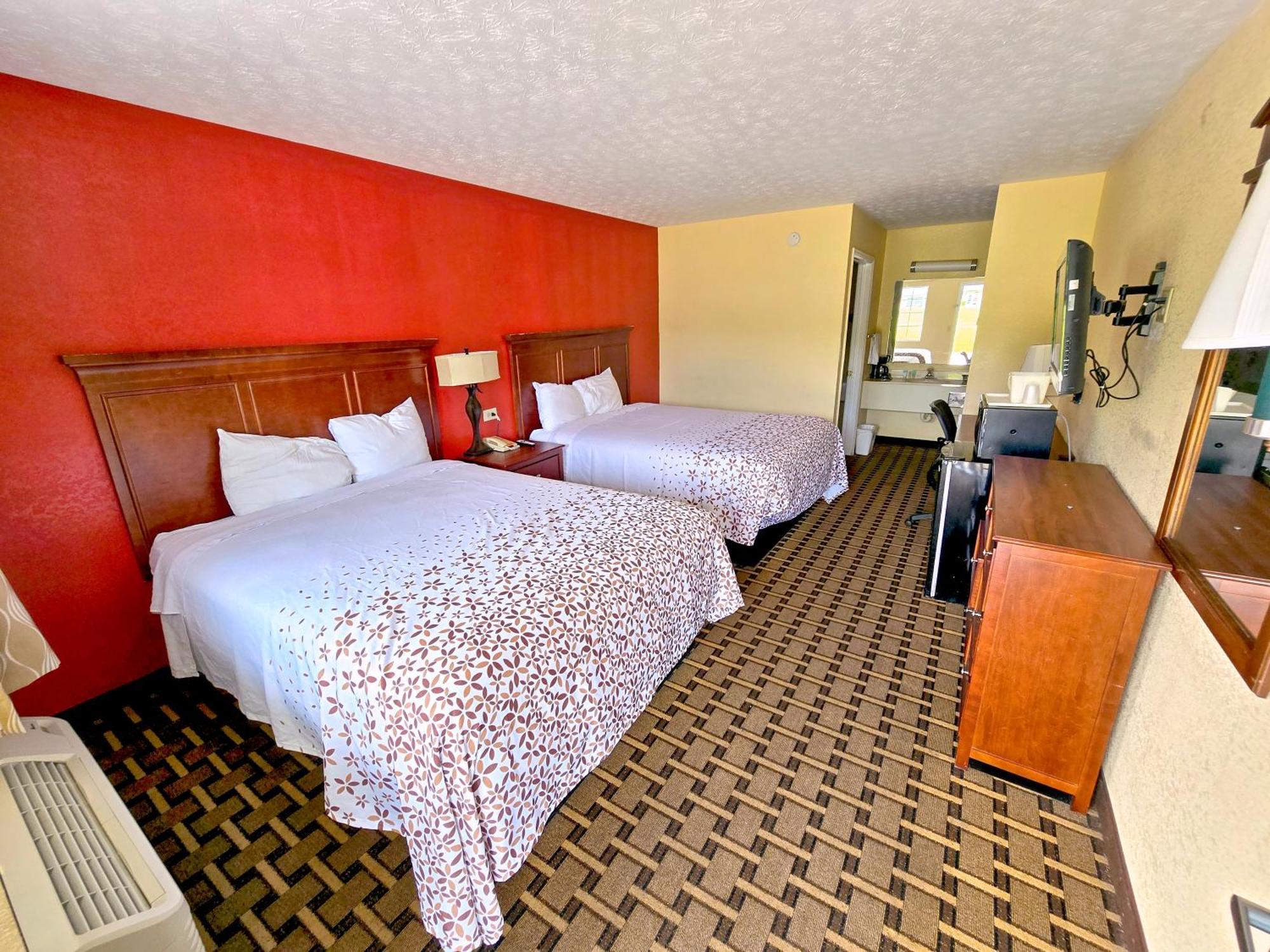 Garden Inn And Suites Near Callaway Gardens Pine Mountain Екстериор снимка