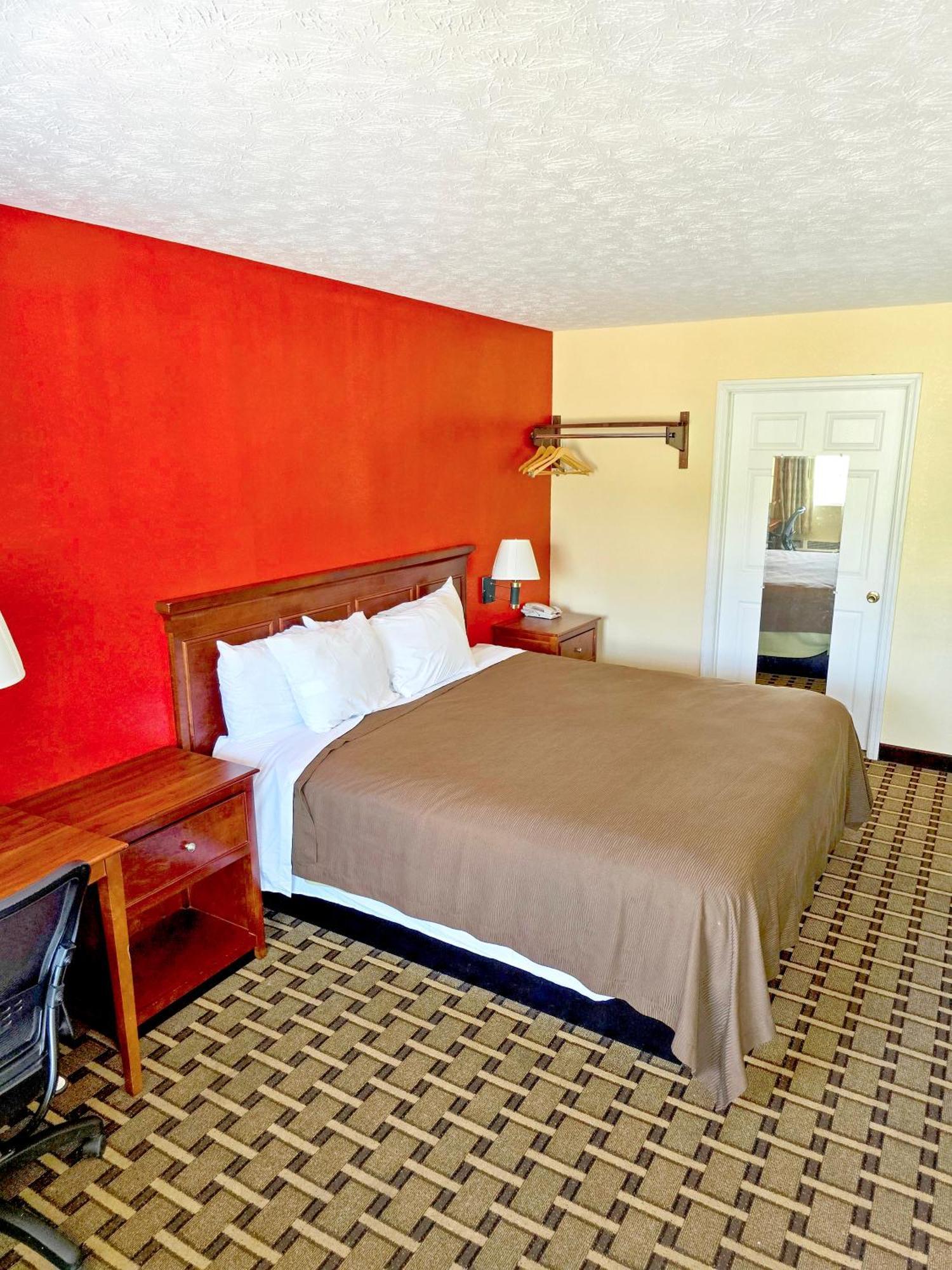 Garden Inn And Suites Near Callaway Gardens Pine Mountain Екстериор снимка
