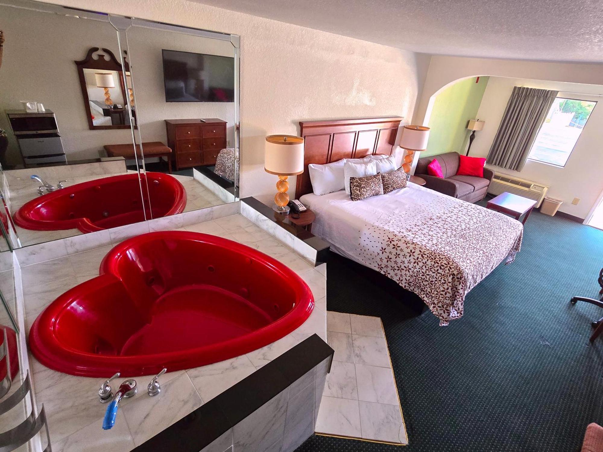 Garden Inn And Suites Near Callaway Gardens Pine Mountain Екстериор снимка