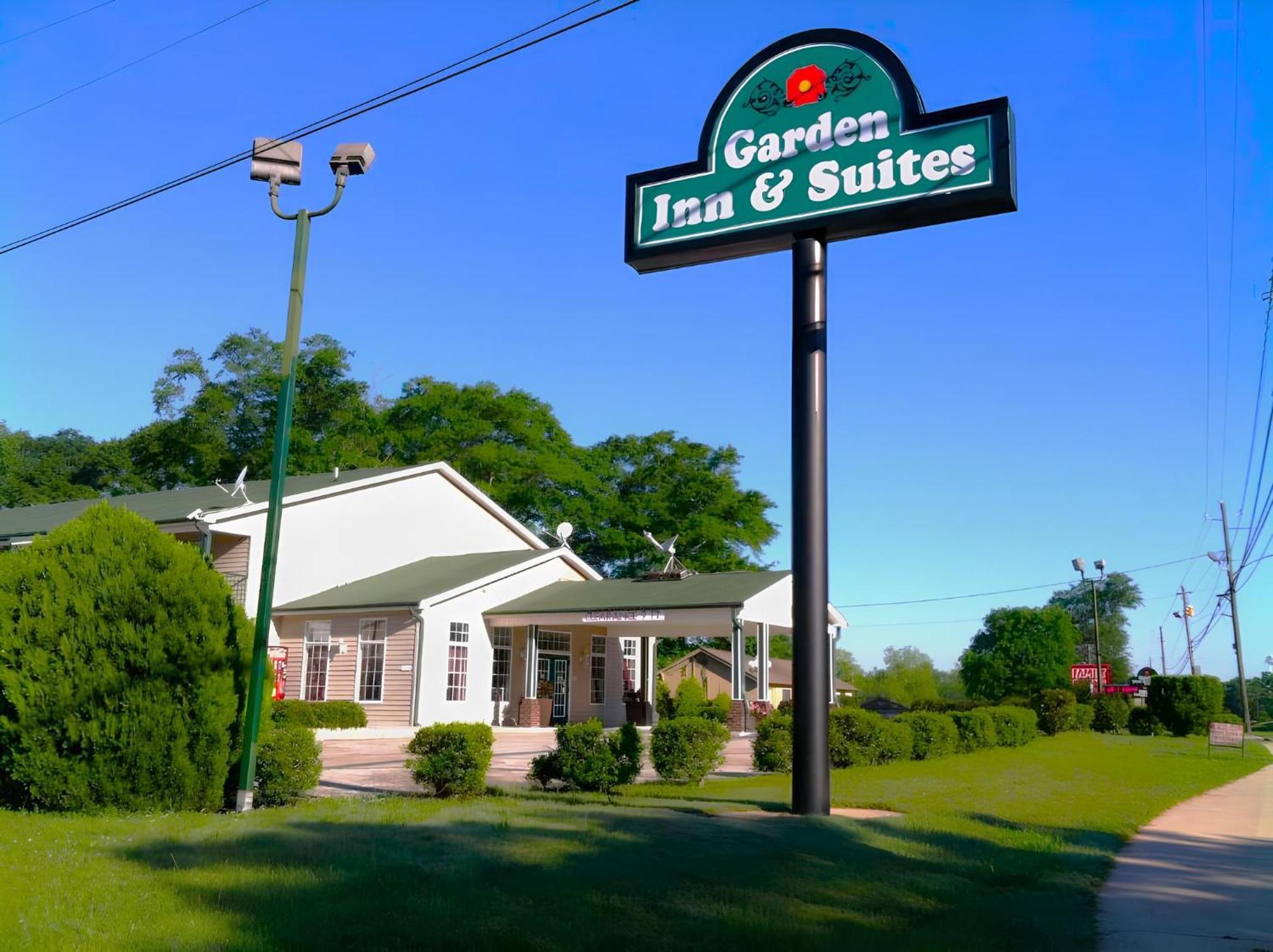 Garden Inn And Suites Near Callaway Gardens Pine Mountain Екстериор снимка