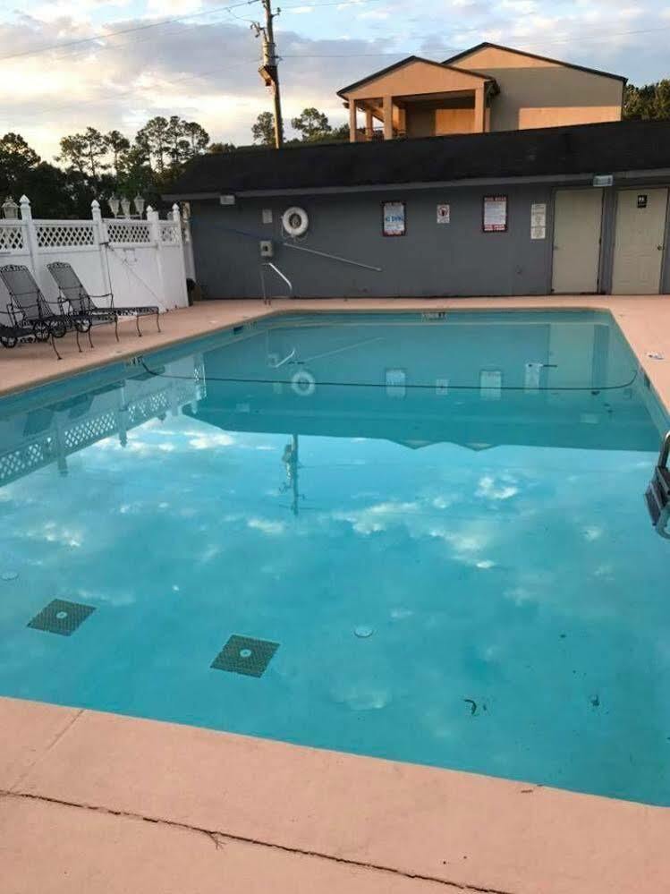 Garden Inn And Suites Near Callaway Gardens Pine Mountain Екстериор снимка